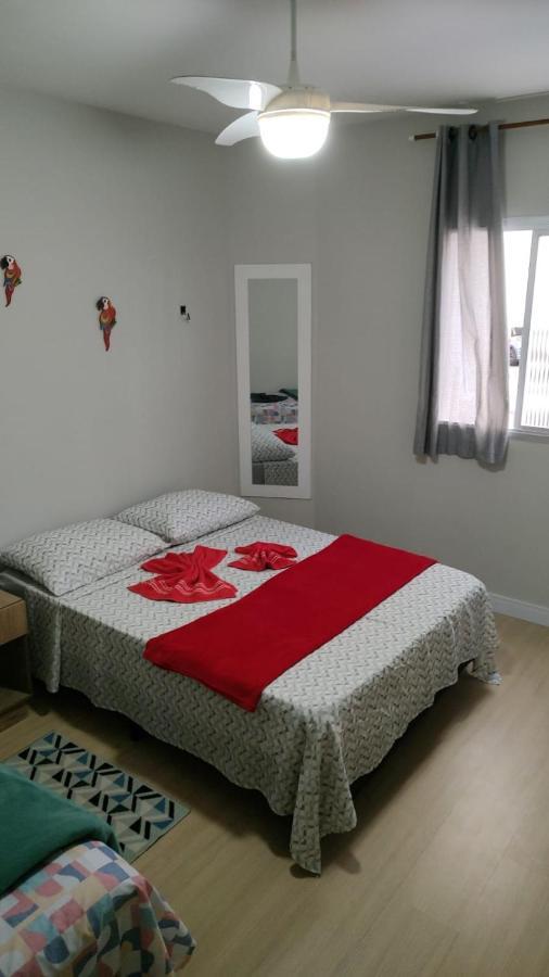 Apartment Em Guilhermina A Duas Quadras Da Com Estacionamento E Wifi